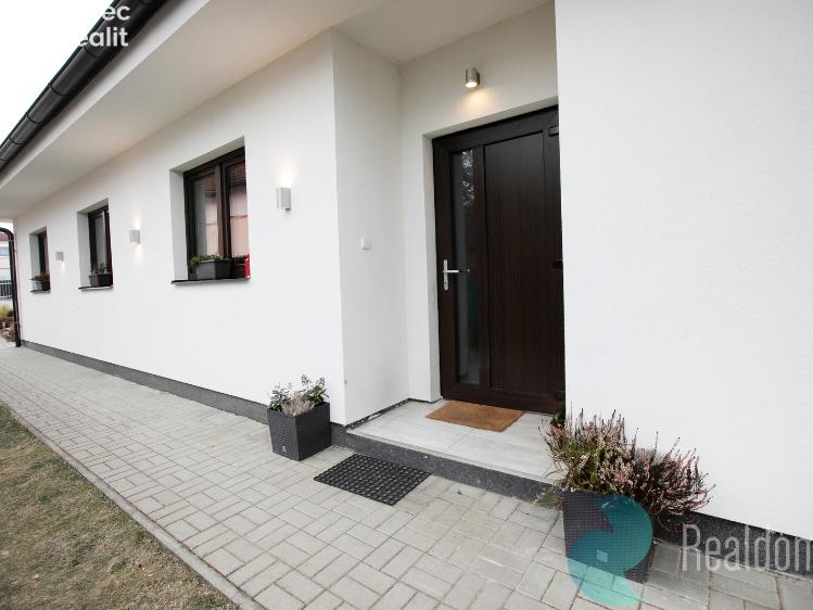 Продаж сімейного будинку Vitín č. 24