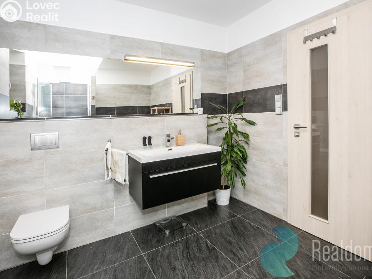 Sale family house Vitín č. 9