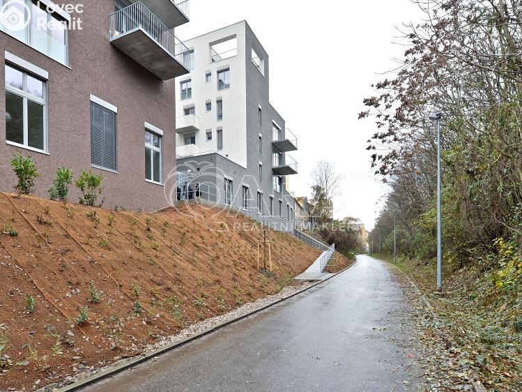 Pronájem bytu 2+KK Praha, Hartigova 2894/39 č. 24