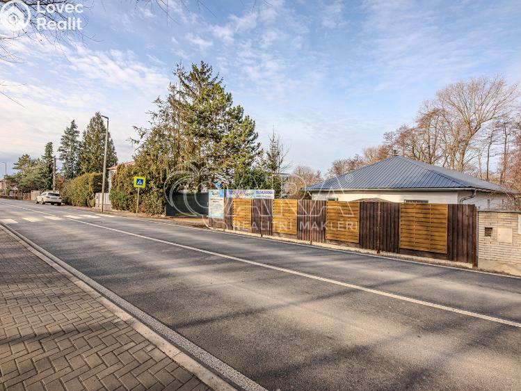 Rent office space Vestec, Vestecká 541 č. 21