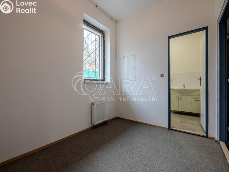 Pronájem kanceláře Vestec, Vestecká 541 č. 13