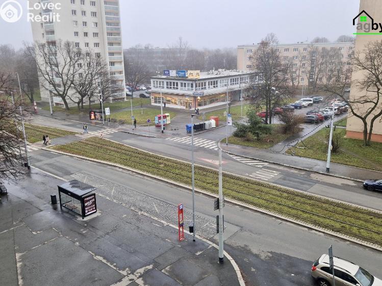 Pronájem bytu 2+1 Praha č. 15