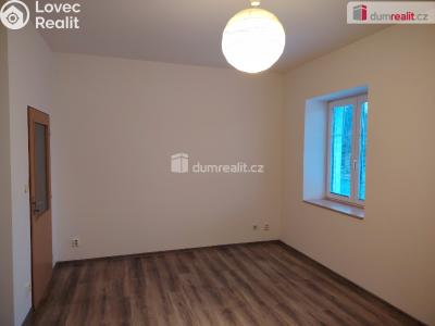 Pronájem bytu 1+KK Děčín, Lovecká č. 5