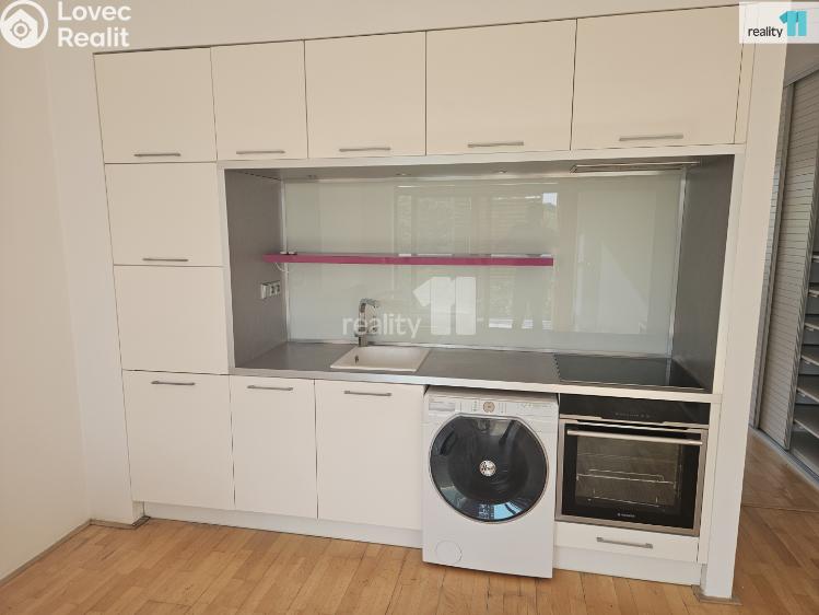 Аренда квартиры 2+KK Praha 12, K lesu č. 13