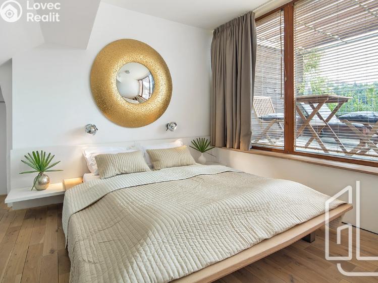 Pronájem bytu 2+KK Praha, Holečkova č. 11