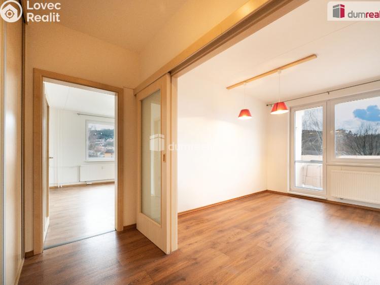 Продажа квартиры 3+1 Lhenice, Sídliště SNP č. 11