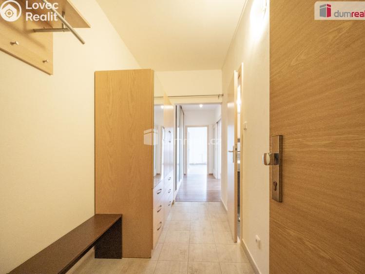 Продажа квартиры 3+1 Lhenice, Sídliště SNP č. 18