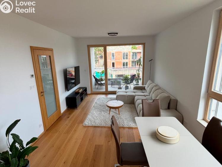 Pronájem bytu 2+KK Praha, Vladimíra Kobranova 1059/4 č. 3