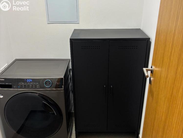 Pronájem bytu 2+KK Praha, Vladimíra Kobranova 1059/4 č. 15