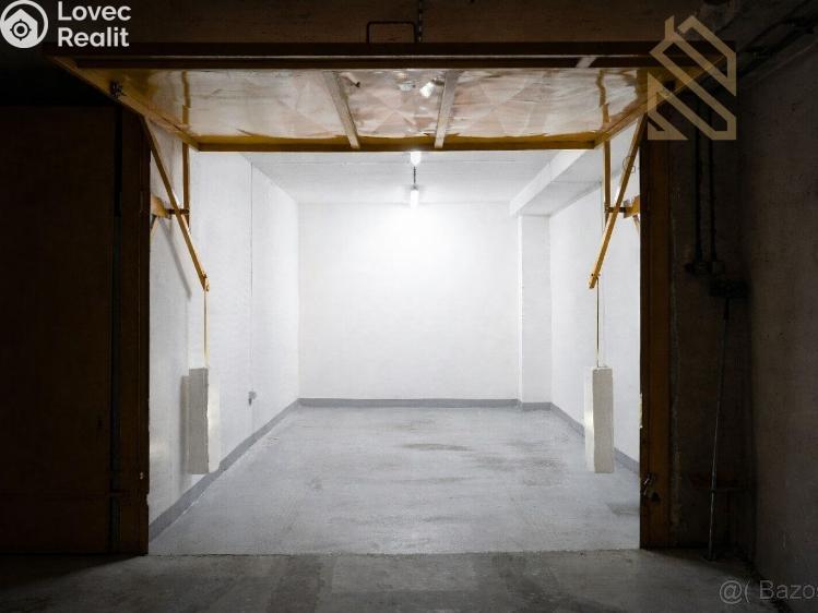 Prodej garáže Praha, Laudova 1387 č. 4