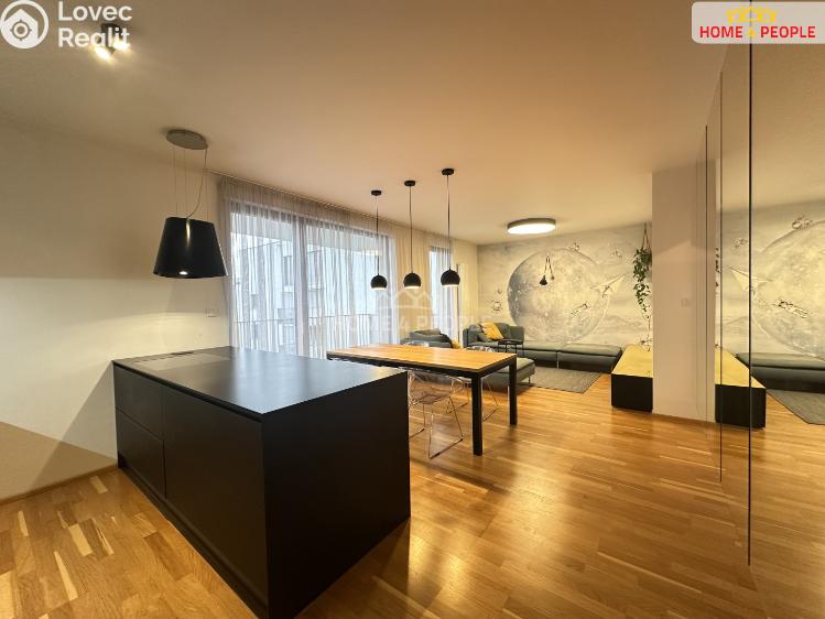 Pronájem bytu 4+KK Praha 8, Nad Bání č. 3