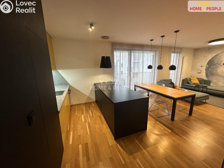 Pronájem bytu 4+KK Praha 8, Nad Bání č. 4