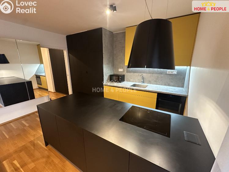 Pronájem bytu 4+KK Praha 8, Nad Bání č. 5