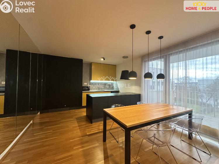 Pronájem bytu 4+KK Praha 8, Nad Bání č. 6