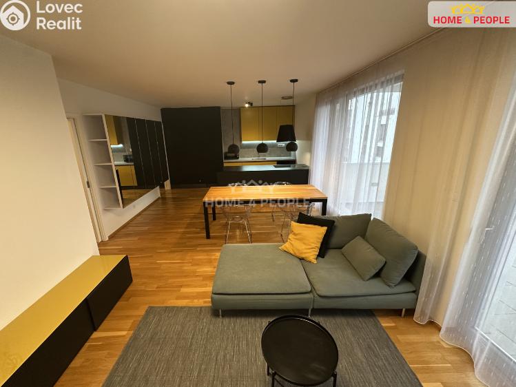 Pronájem bytu 4+KK Praha 8, Nad Bání č. 9