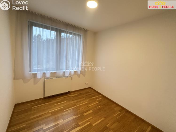 Pronájem bytu 4+KK Praha 8, Nad Bání č. 12