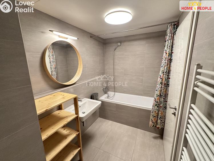 Pronájem bytu 4+KK Praha 8, Nad Bání č. 16