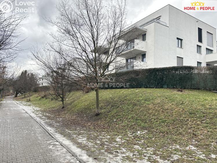 Pronájem bytu 4+KK Praha 8, Nad Bání č. 26