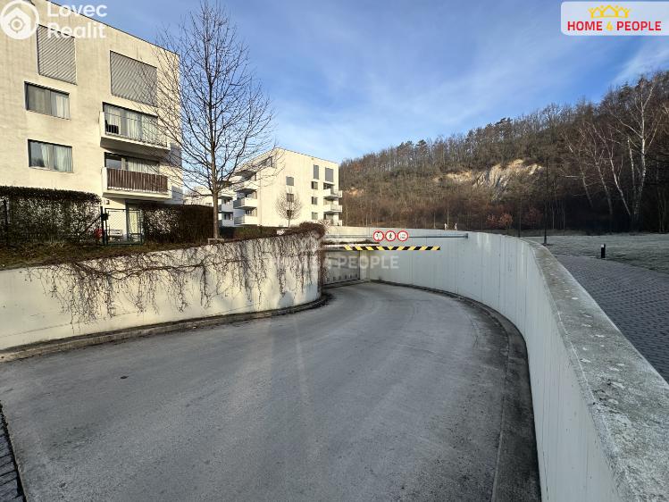 Pronájem bytu 4+KK Praha 8, Nad Bání č. 24