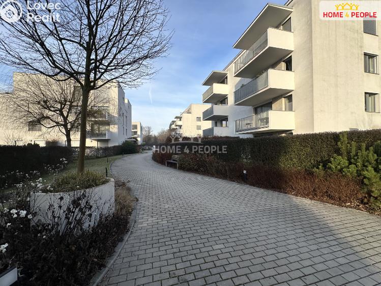 Pronájem bytu 4+KK Praha 8, Nad Bání č. 32