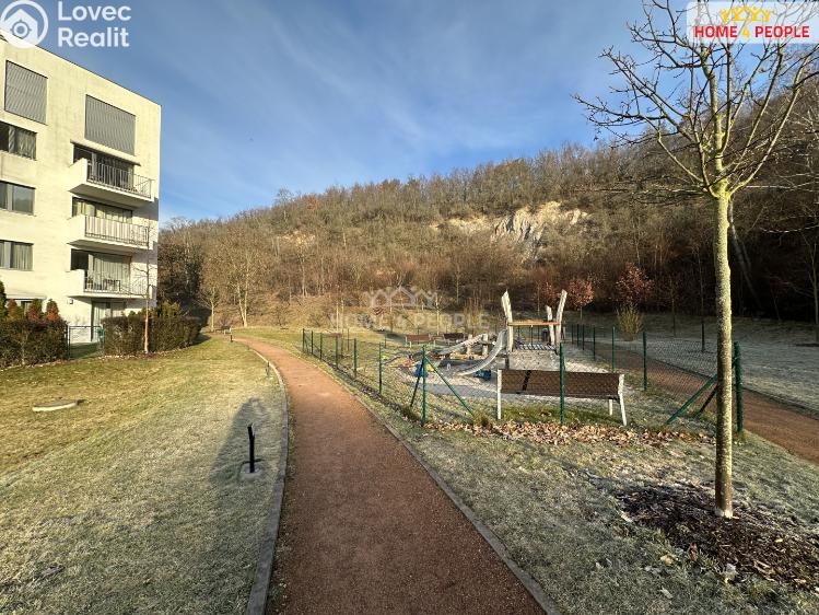 Pronájem bytu 4+KK Praha 8, Nad Bání č. 36