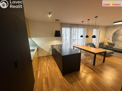 Pronájem bytu 4+KK Praha 8, Nad Bání č. 4