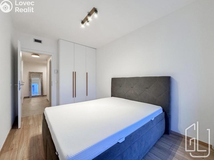 Pronájem bytu 2+KK Praha, U plynárny 1597/54 č. 4