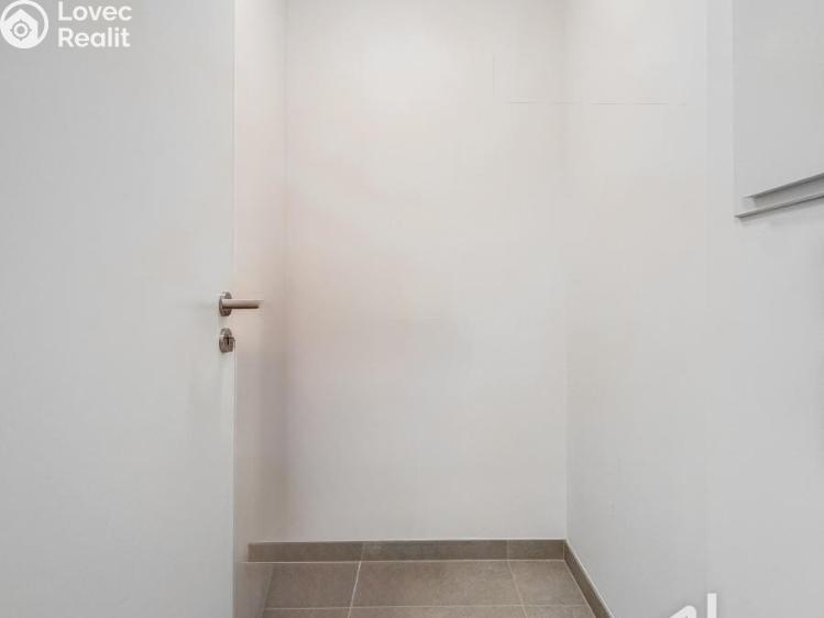 Pronájem bytu 2+KK Praha, U plynárny 1597/54 č. 14