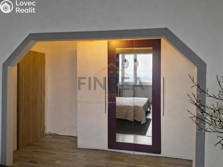 Prodej bytu 4+1 Krupka, Karla Čapka č. 5