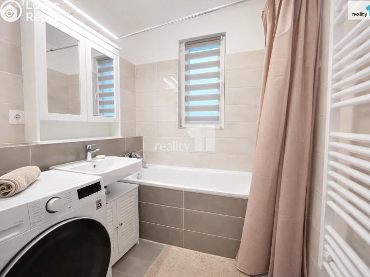 Prodej bytu 1+KK Nehvizdy, Vestecká č. 3