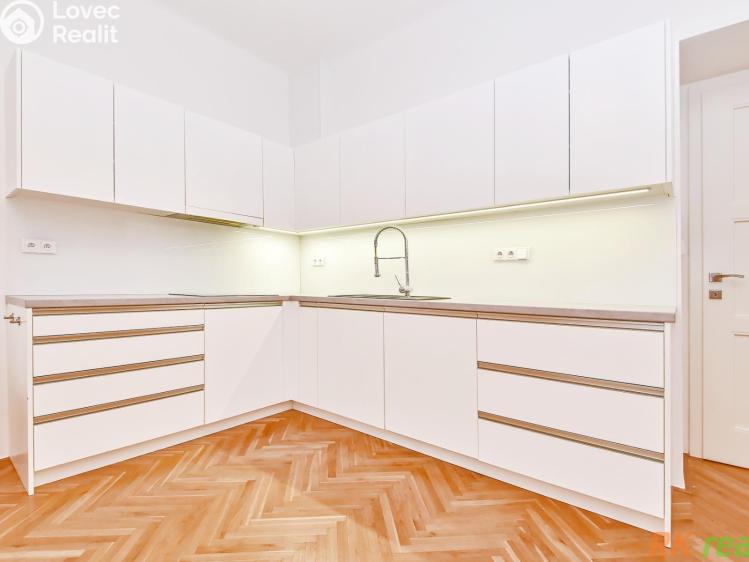 Pronájem bytu 3+KK Praha, Slezská č. 1