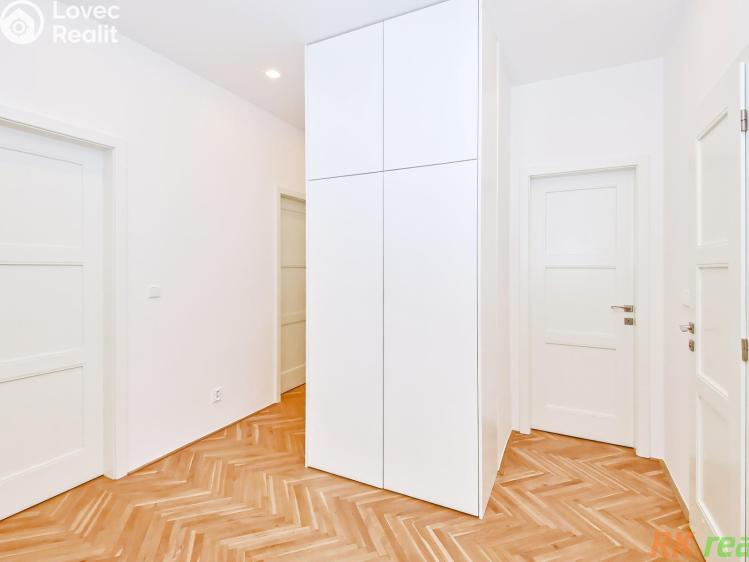 Pronájem bytu 3+KK Praha, Slezská č. 13