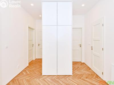 Pronájem bytu 3+KK Praha, Slezská č. 5