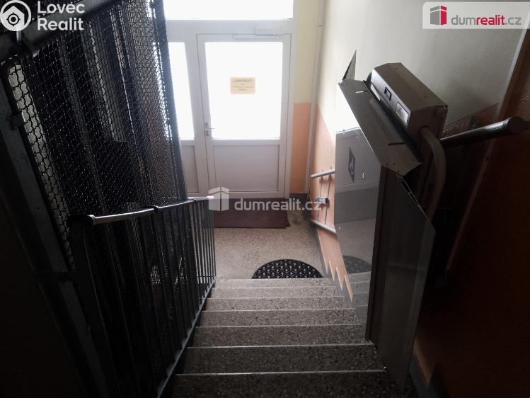 Pronájem bytu 2+1 Karlovy Vary, Lomená č. 28