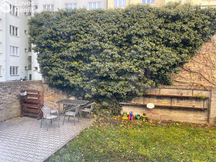 Pronájem bytu 1+KK Praha, Na bitevní pláni 1131/50 č. 6