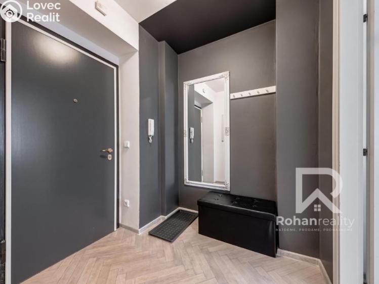 Pronájem bytu 1+KK Praha, Víta Nejedlého č. 5