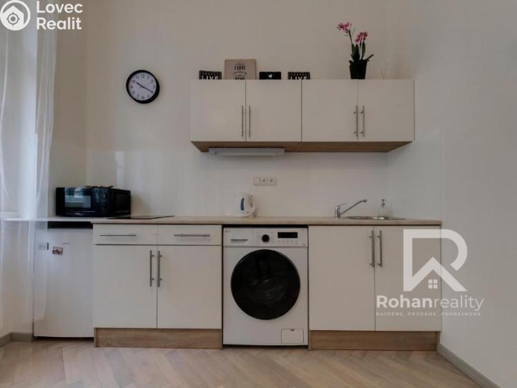 Pronájem bytu 1+KK Praha, Víta Nejedlého č. 6