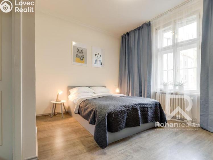 Pronájem bytu 1+KK Praha, Víta Nejedlého č. 8