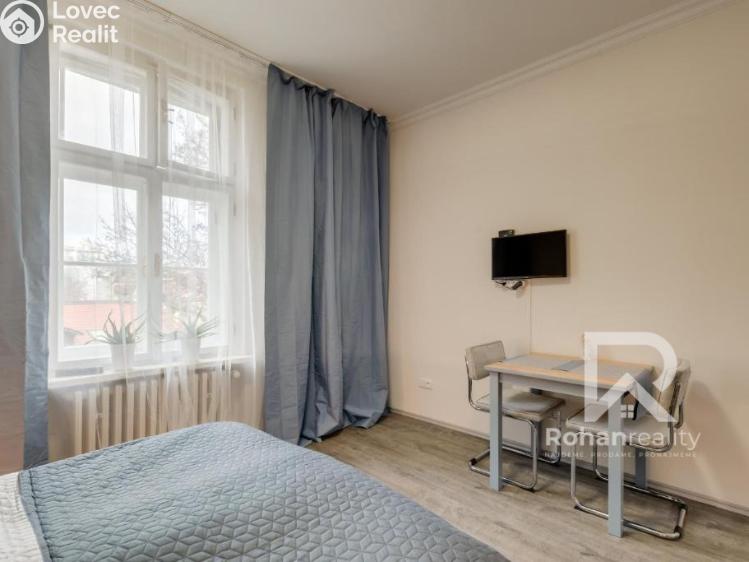 Pronájem bytu 1+KK Praha, Víta Nejedlého č. 9