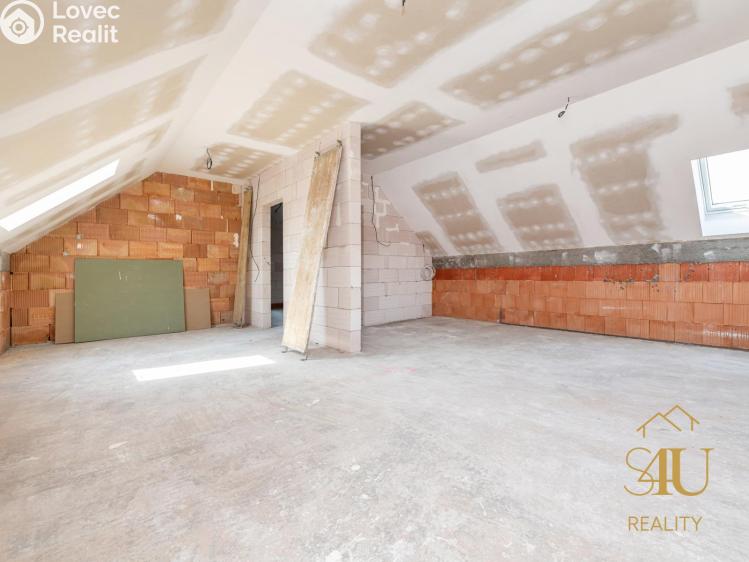 Prodej rodinného domu Trnovany č. 12