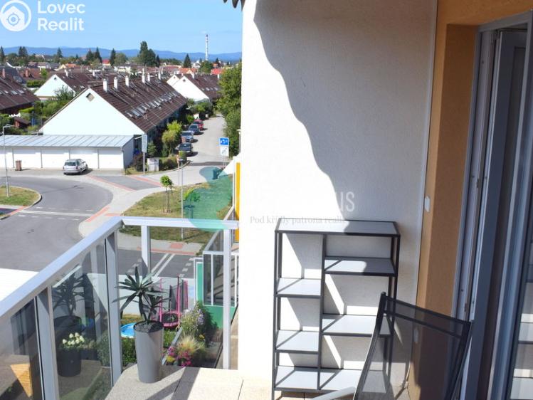 Pronájem bytu 2+KK České Budějovice, E. Beneše 2840/117a č. 9