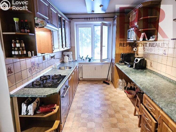 Pronájem bytu 2+1 Plzeň, Suvorovova 1996/19 č. 3