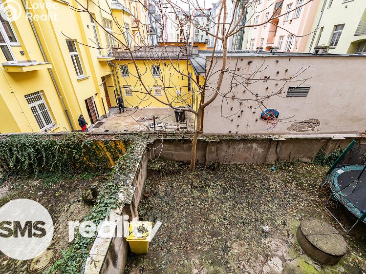 Pronájem bytu 1+KK Praha, Křižíkova 435/109 č. 11