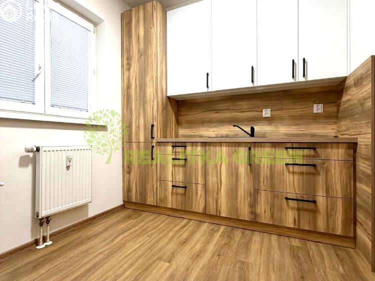 Pronájem bytu 2+1 Vsetín, Sušilova 1335 č. 4