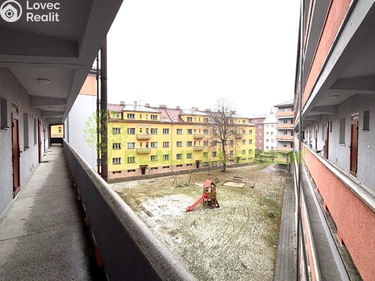 Pronájem bytu 2+1 Vsetín, Sušilova 1335 č. 17