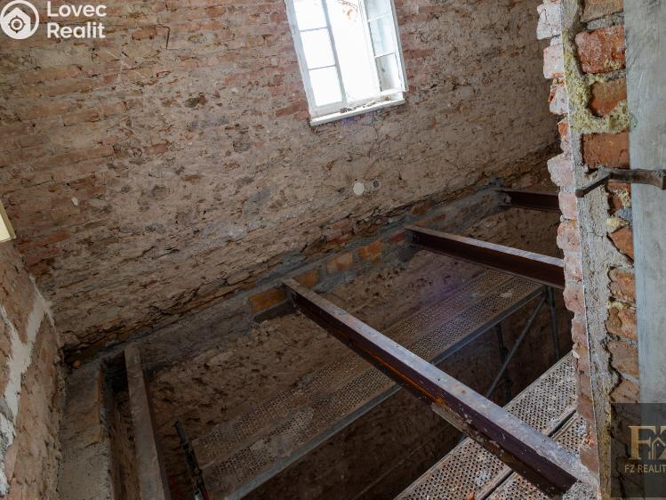 Продаж багатоквартирного будинку Soběslav č. 22