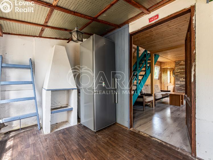 Sale hut Zvánovice, Lipová 75 č. 12