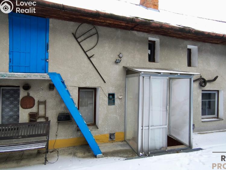 Prodej rodinného domu Buk č. 12