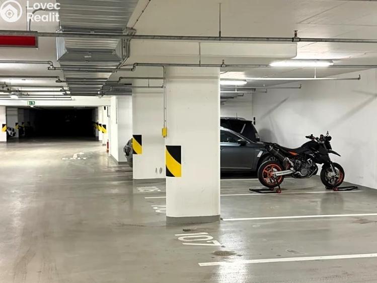 Pronájem garáže Praha, U průhonu č. 3