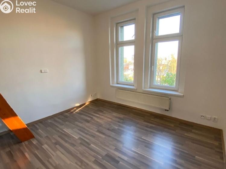 Pronájem bytu 1+KK Praha, Freyova č. 6